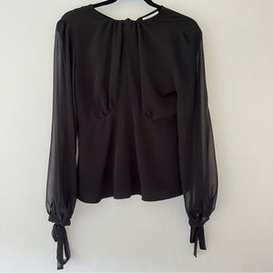 ❌SOLD❌Topshop open back blouse